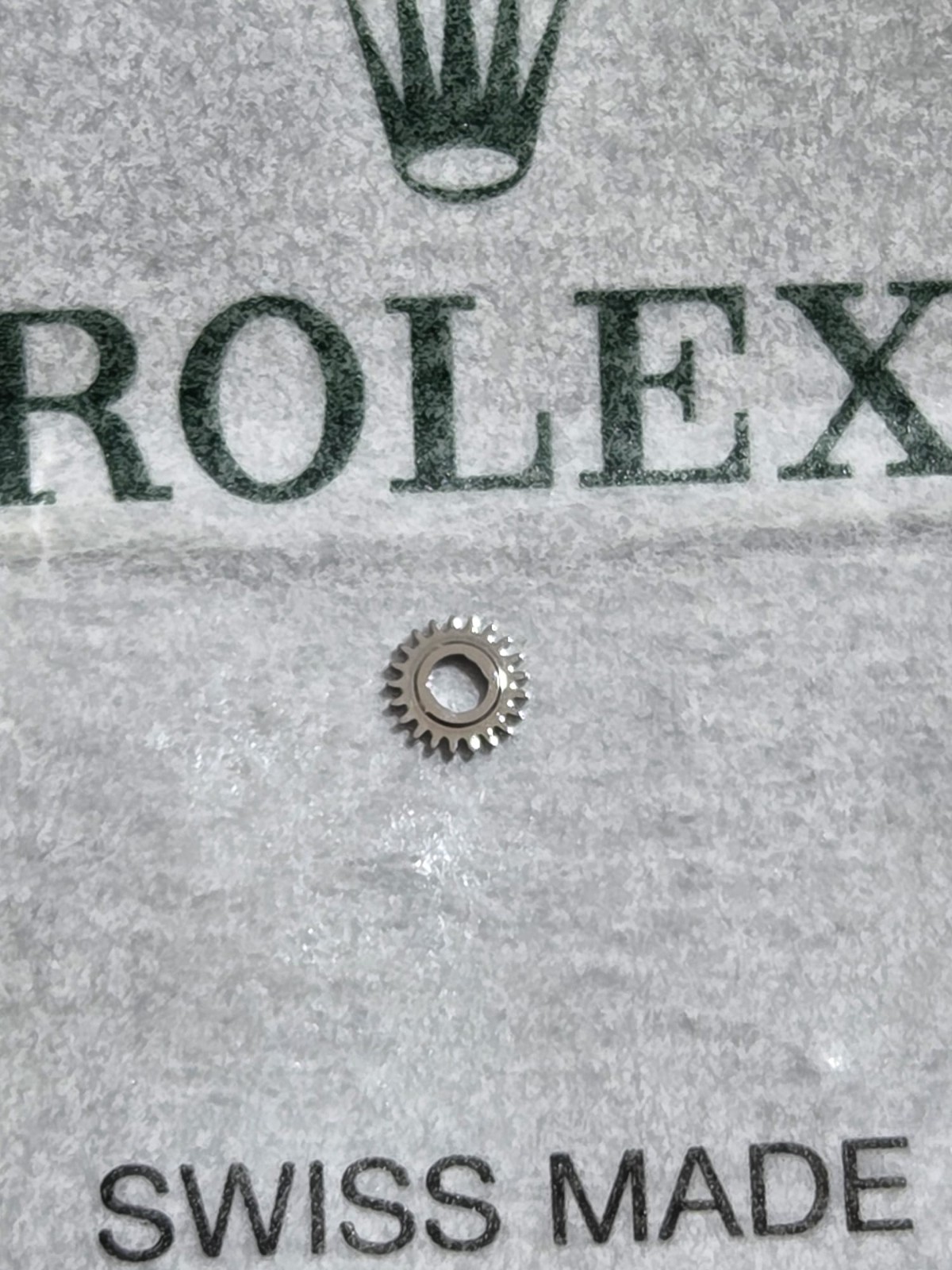 ROLEX 3135-550. 11x genuine part used like new