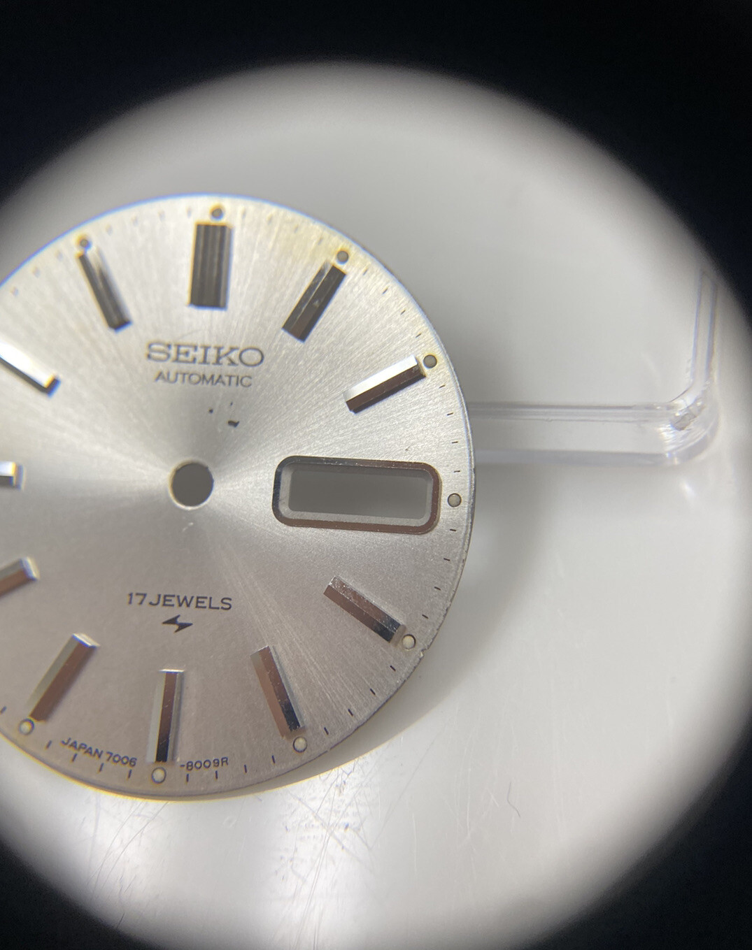 Genuine Seiko Automatic 17 Jewels Silver Dial Day/Date 7006-8009R 28.5mm