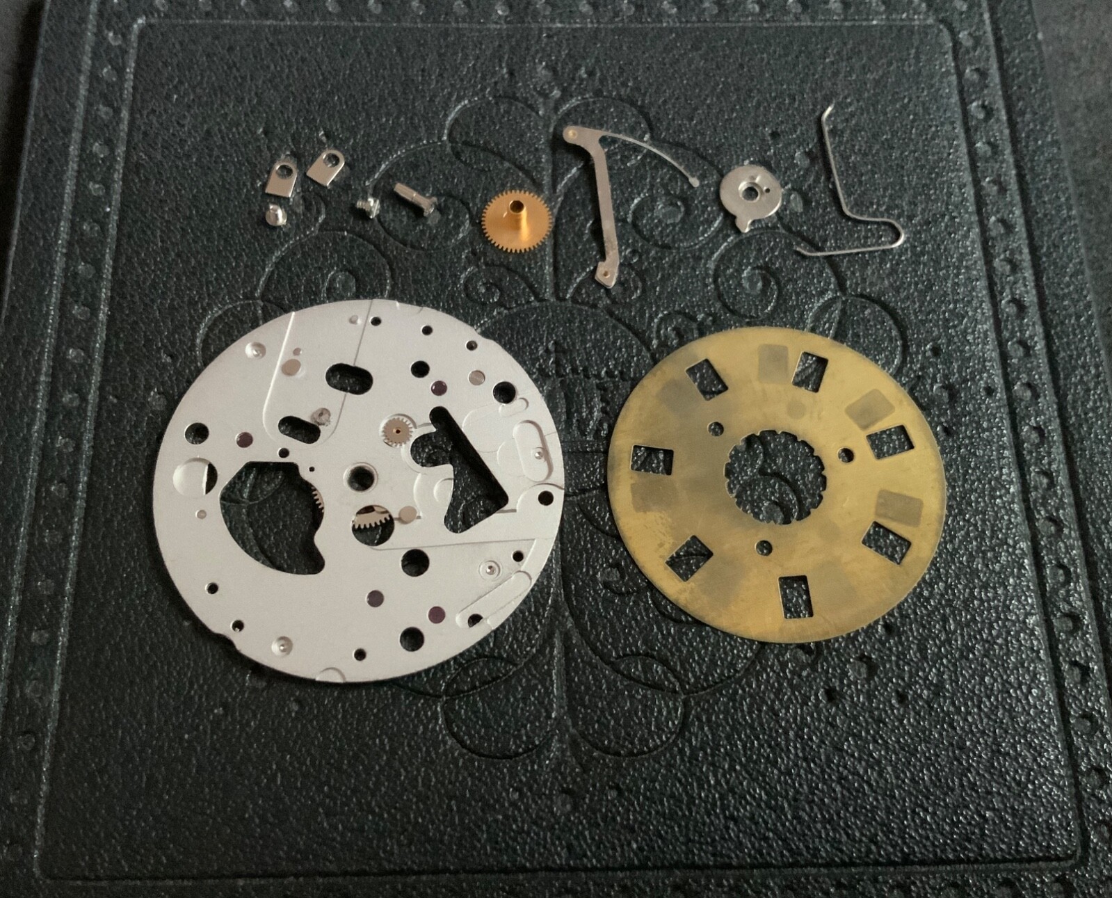 Set of Assorted 3155 Movement Replacement Parts Value Set / White or Gold Dial