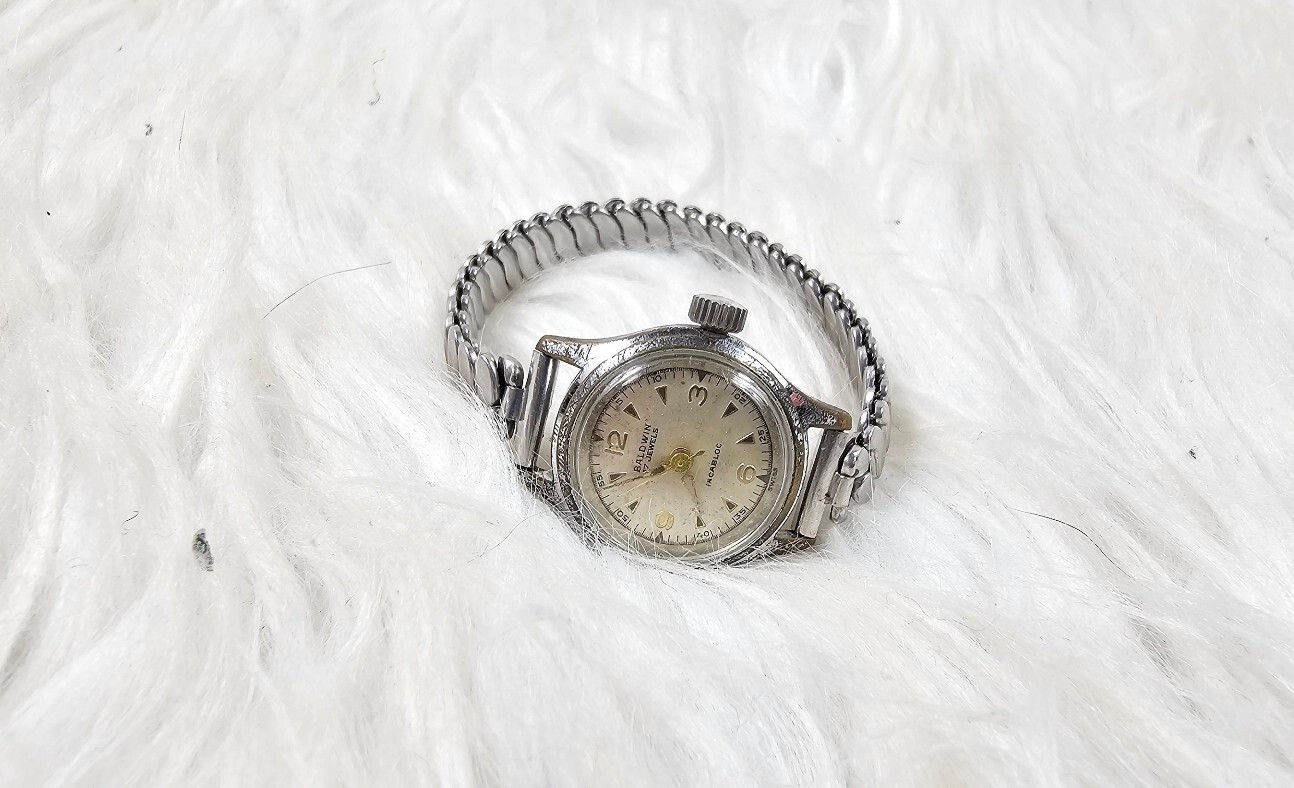 Vintage 1940’s Baldwin 17 Jewels Incabloc French Dress Watch w/Midsize All SS