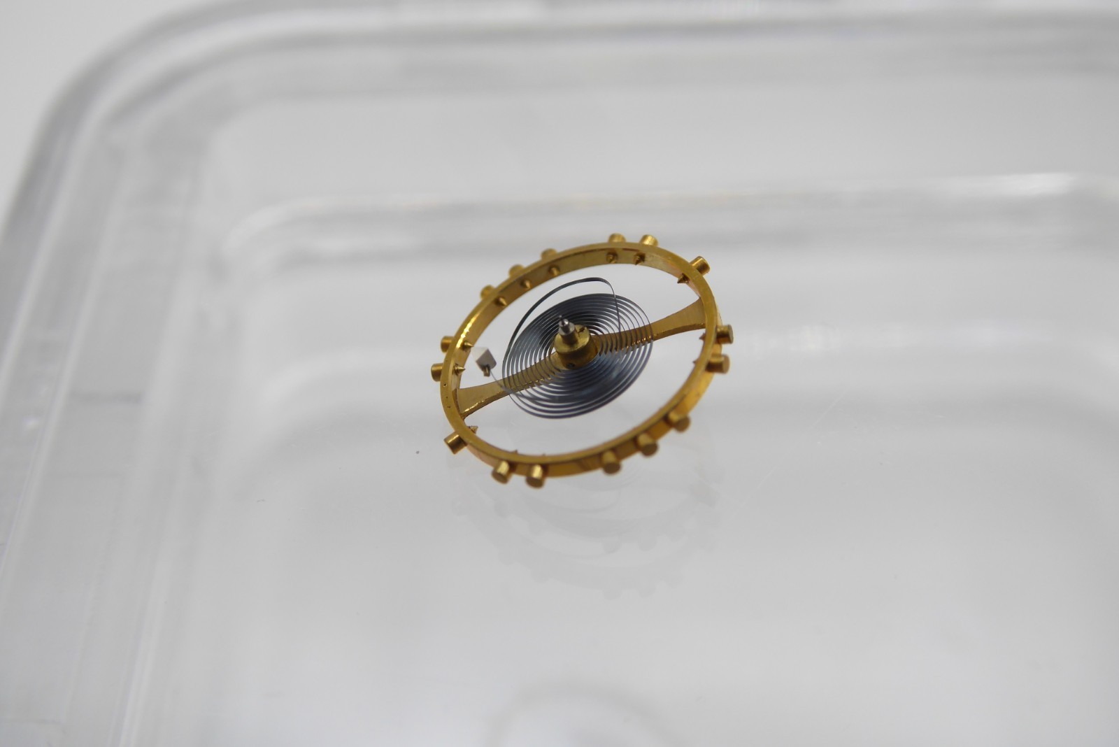 Movado vintage balance wheel cal. 105,107