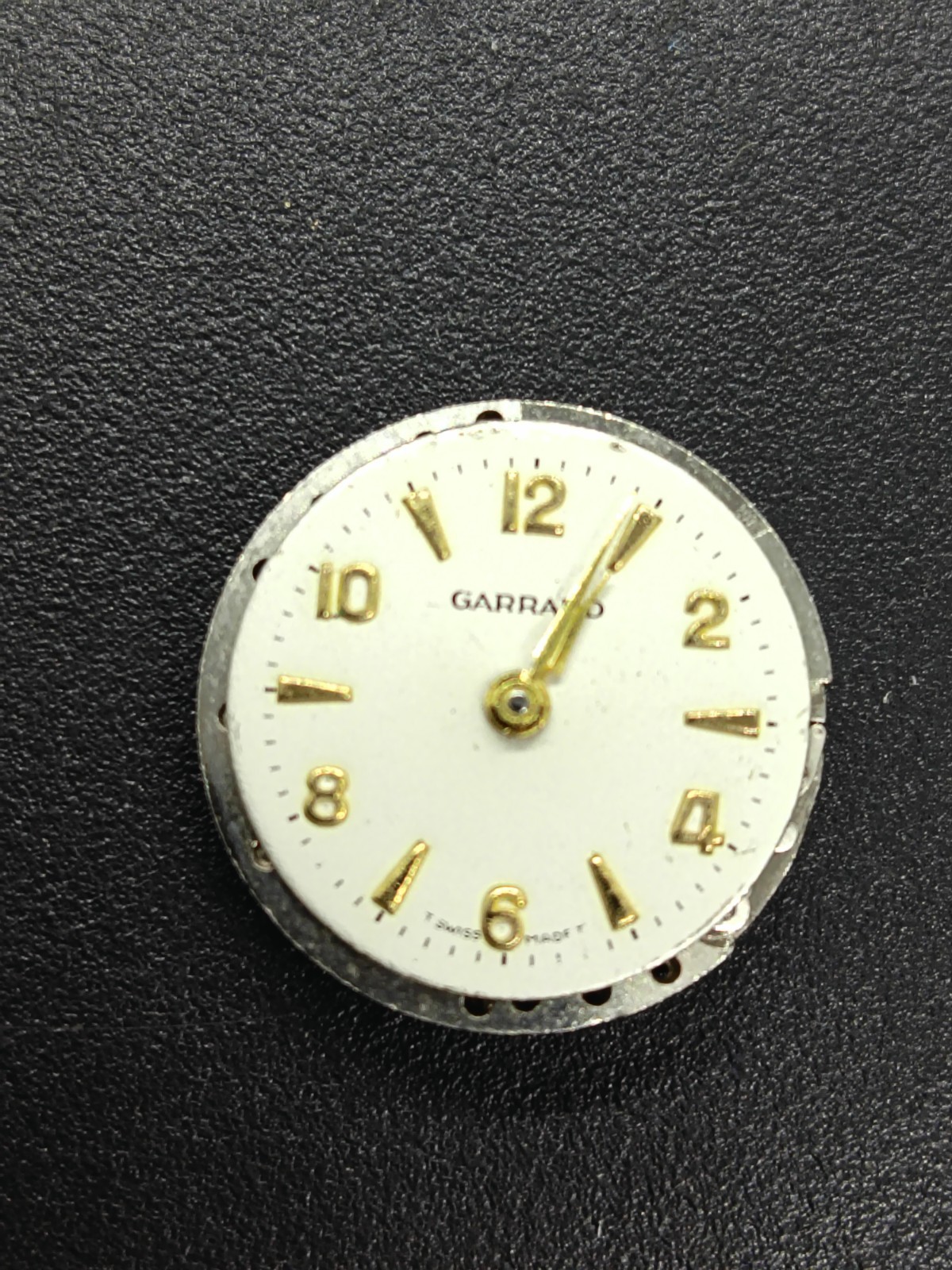 VINTAGE GARRARD GENTS 17 JEWELS WRISTWATCH MOVEMENT.
