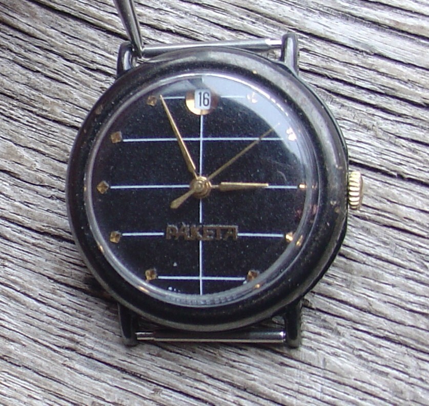 Raketa BLACK Russian Soviet USSR Watch Calendar Serviced