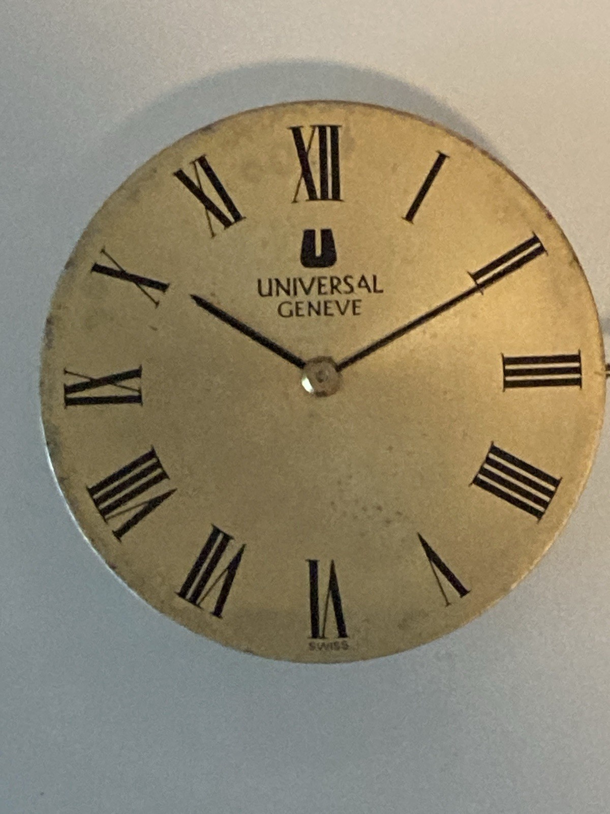 Universal Genève 1-42 movement. 17 jewel w/ Roman Dial Crown/Stem