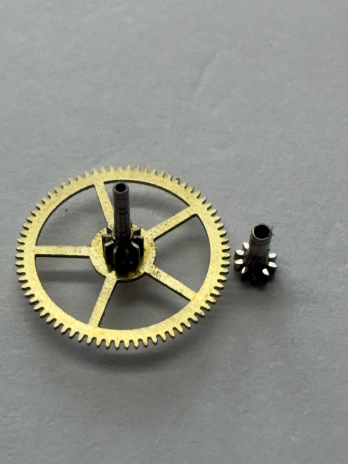 EJ Juillard (bulla) 46 Centre Wheel And Cannon Pinion For Centre Seconds NOS