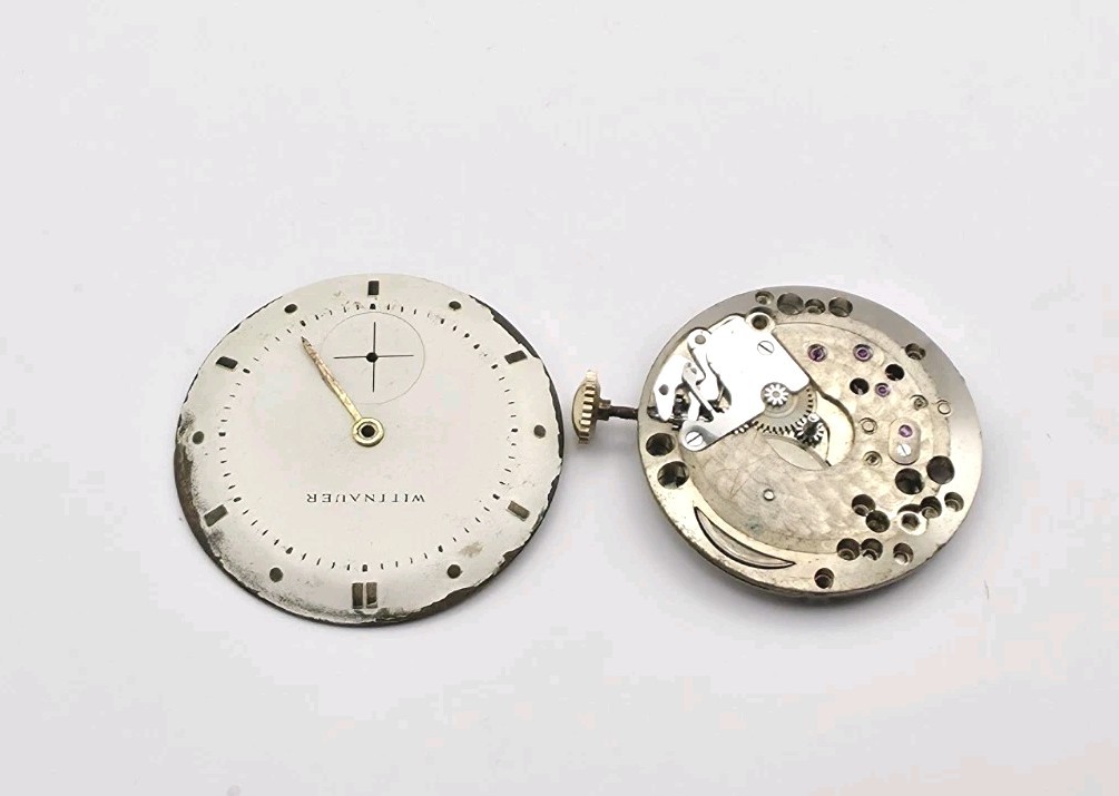 Vintage Wittnauer Revue 76 17J Mechanical Wrist Watch Movement Runs