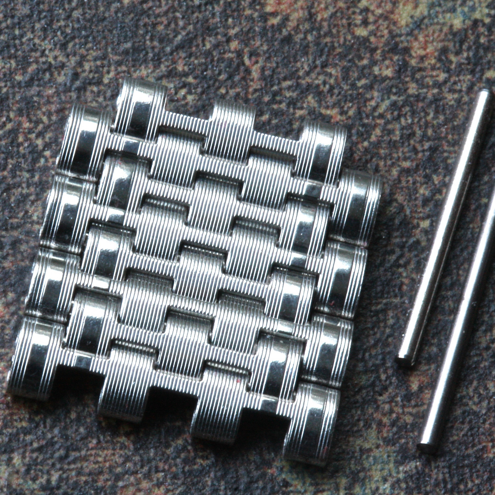 9 SETS SOLD! 4 steel grooved NSA band Nivada watch bracelet links Swiss parts