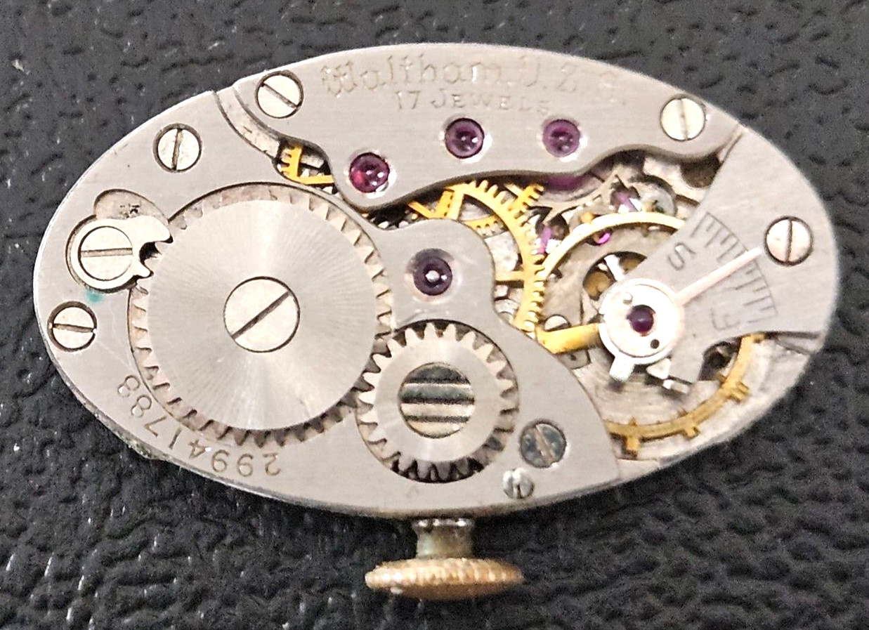 1939 WALTHAM 667 6.5L 17J WATCH MOVEMENT (BALANCE RUNS WITH ROTATION) LOT.125