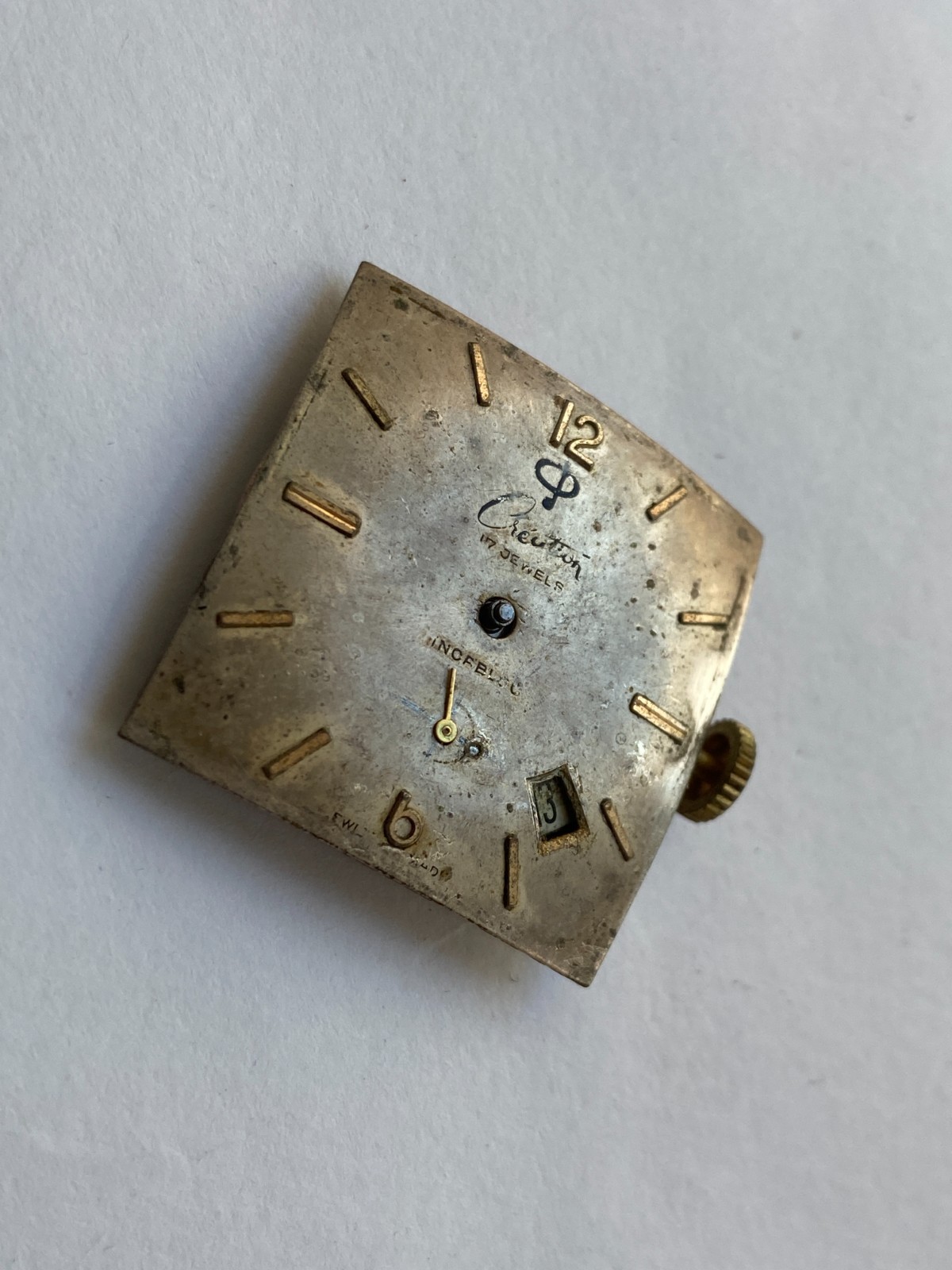 VINTAGE MEN WRIST WATCH FOR PARTS MOVEMENT CREATION SWISS 17 RUBIS CAL. FHF 81-2