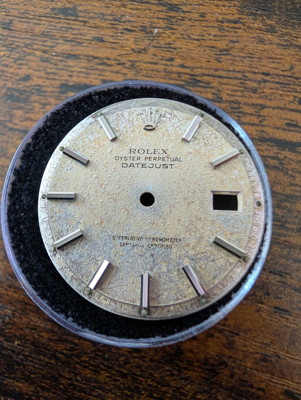 ROLEX OYSTER PERPETUAL DATE 36MM NON-QUICK DIAL – POOR CONDITION 1601