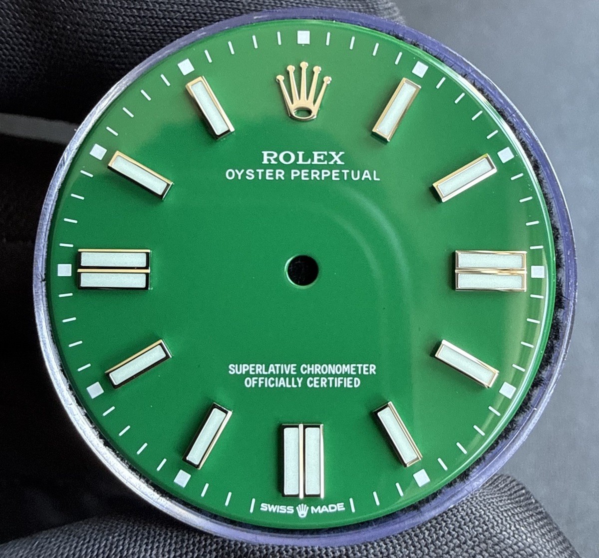 Rolex Oyster Perpetual 41 mm Custom Green Dial For Ref. 124300