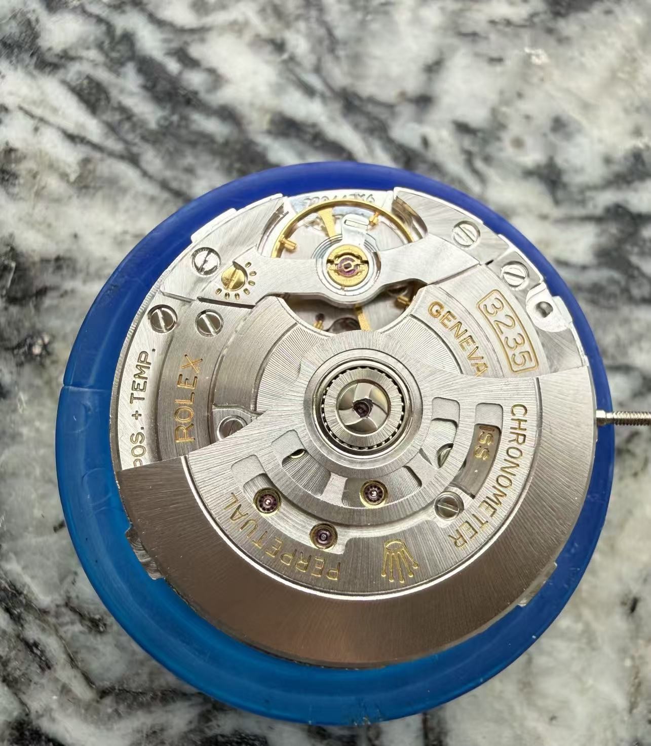1pcs For 3235 movement with blue oil wire Narrow Calendar Edition