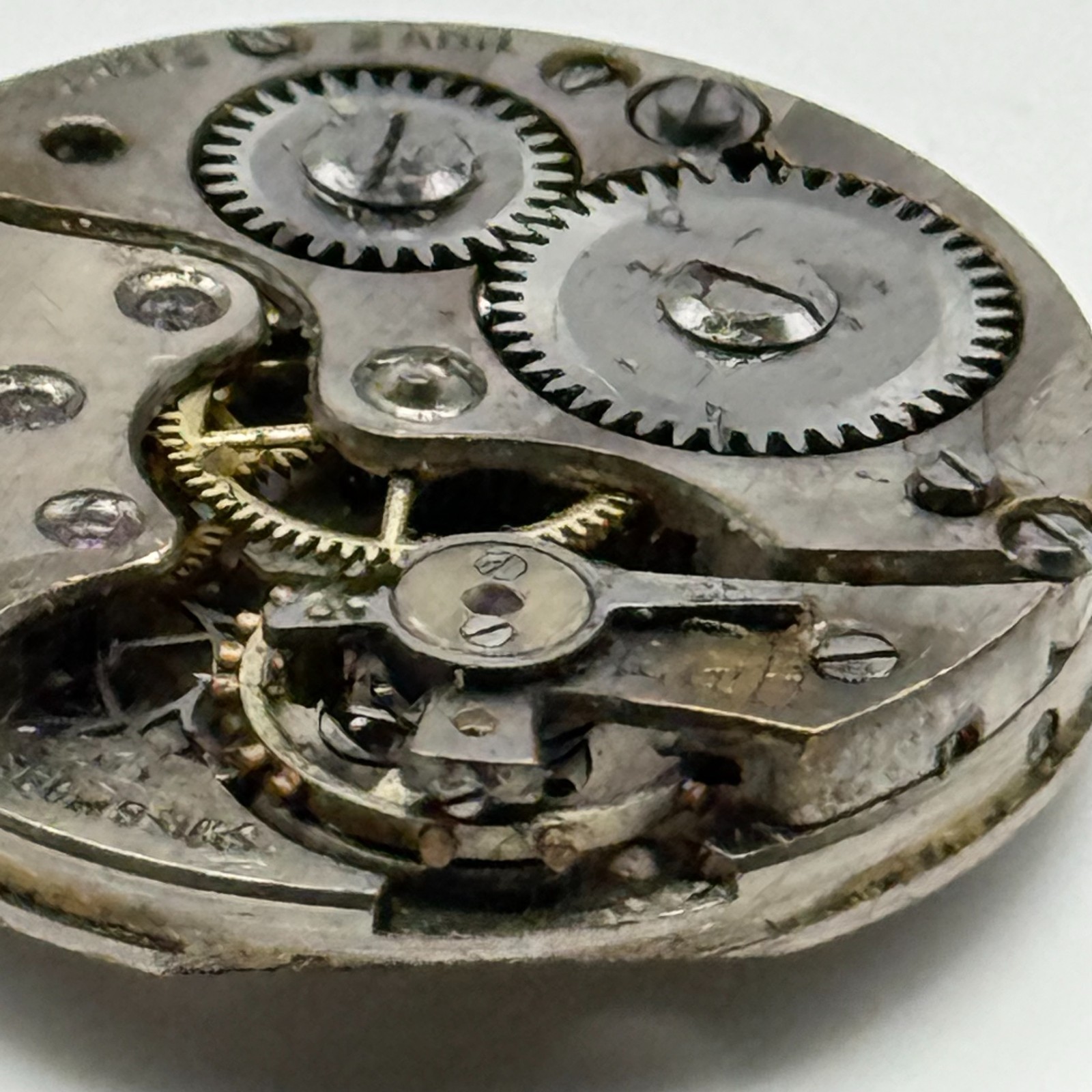 Buser Watch Movement 15 Jewels Swiss Manual Wind Vintage Parts Repair 23.2mm