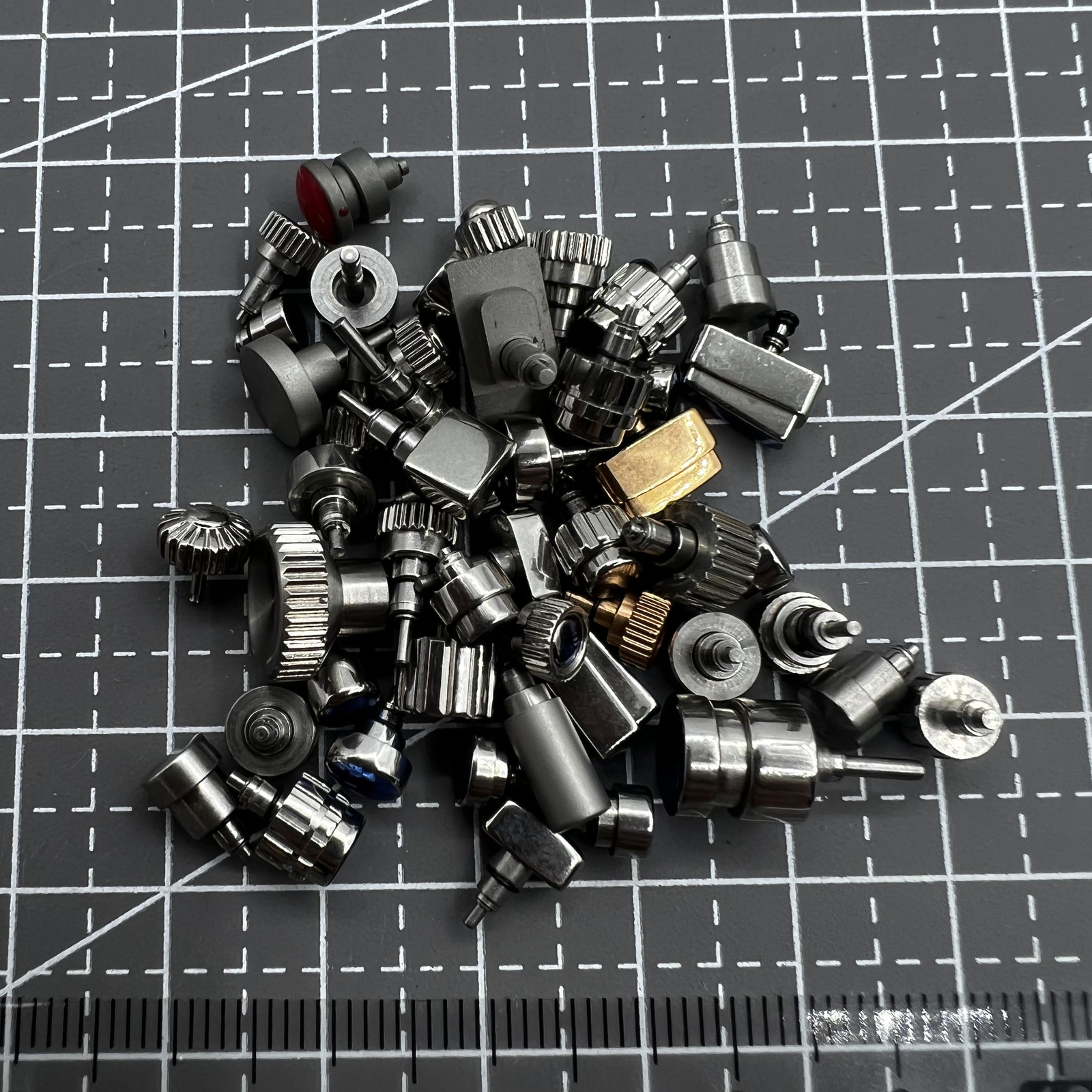 Assortment Approx 50 PIECES/Pack Mixed Watch Push Watch Buttons