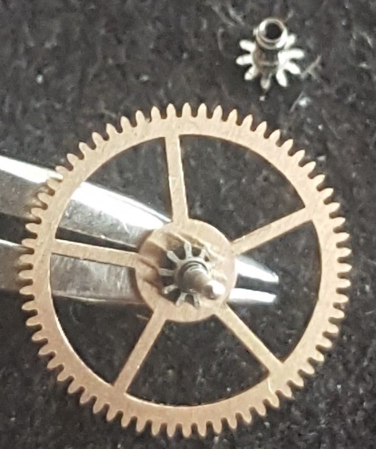 Omega Caliber 330 Part Number 1224 (Center Wheel with Canon Pinion)