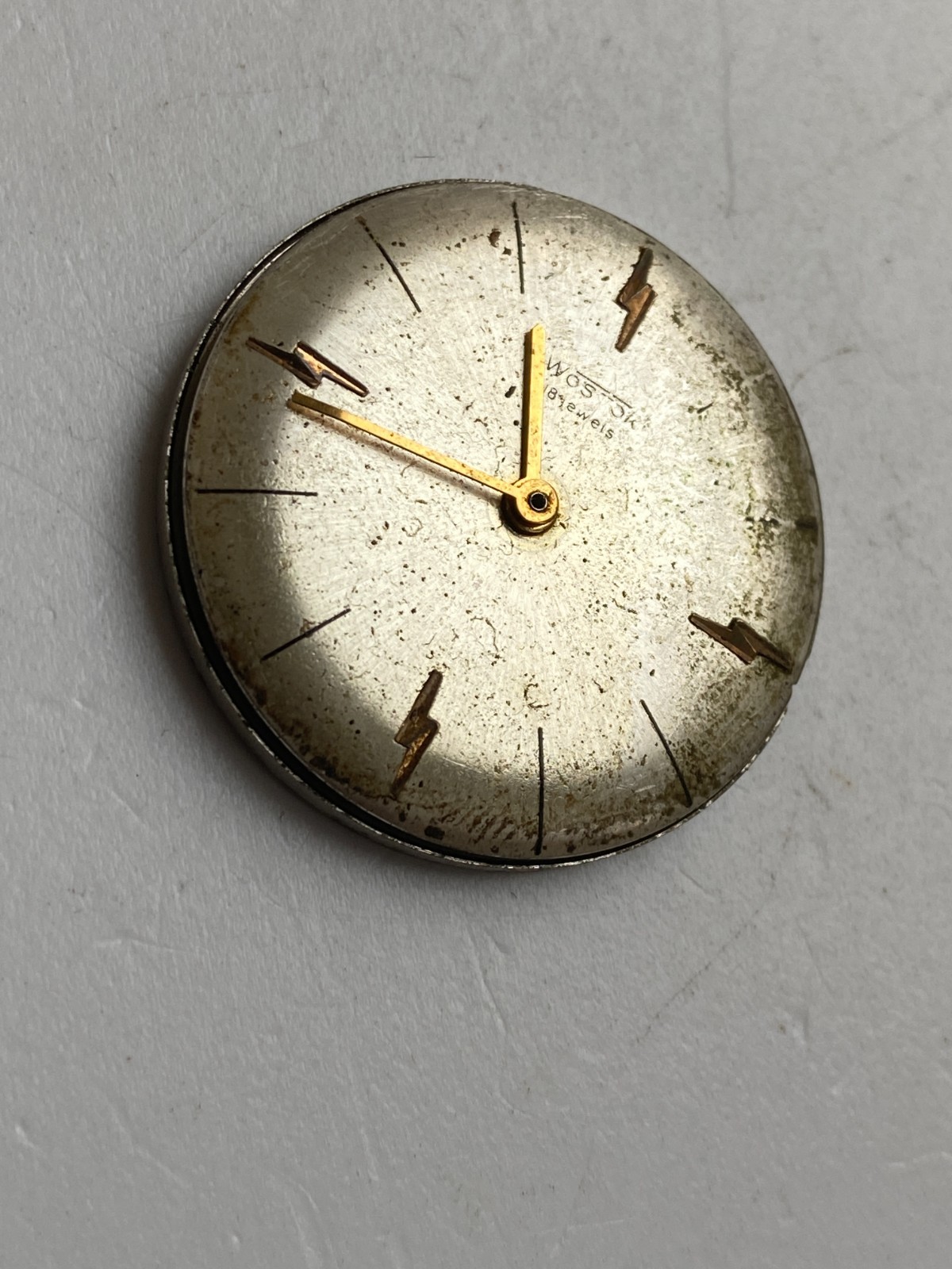 VINTAGE MEN WRIST WATCH PARTS MOVEMENT WOSTOK ВОСТОК 18 JEWELS 2209 CCCR USSR