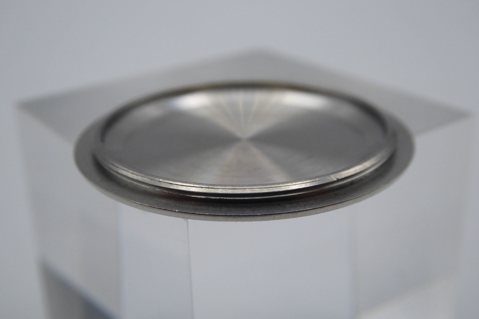 Omega Seamaster Diver 300m case back 2561.80.00