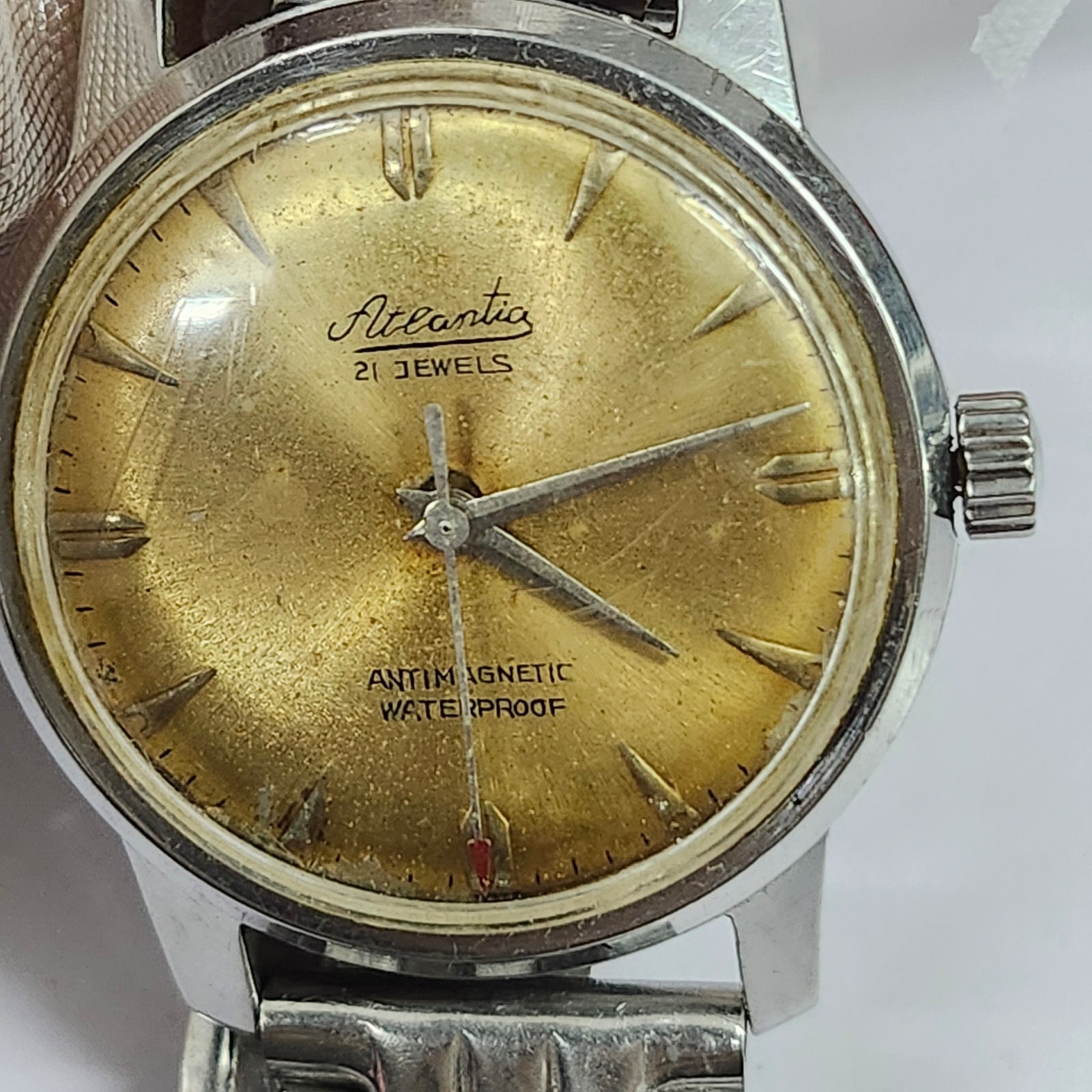 Swiss Atlantis Watch 17 Jewels Mechanical Schwarz-Etienne AOZ Movement Running