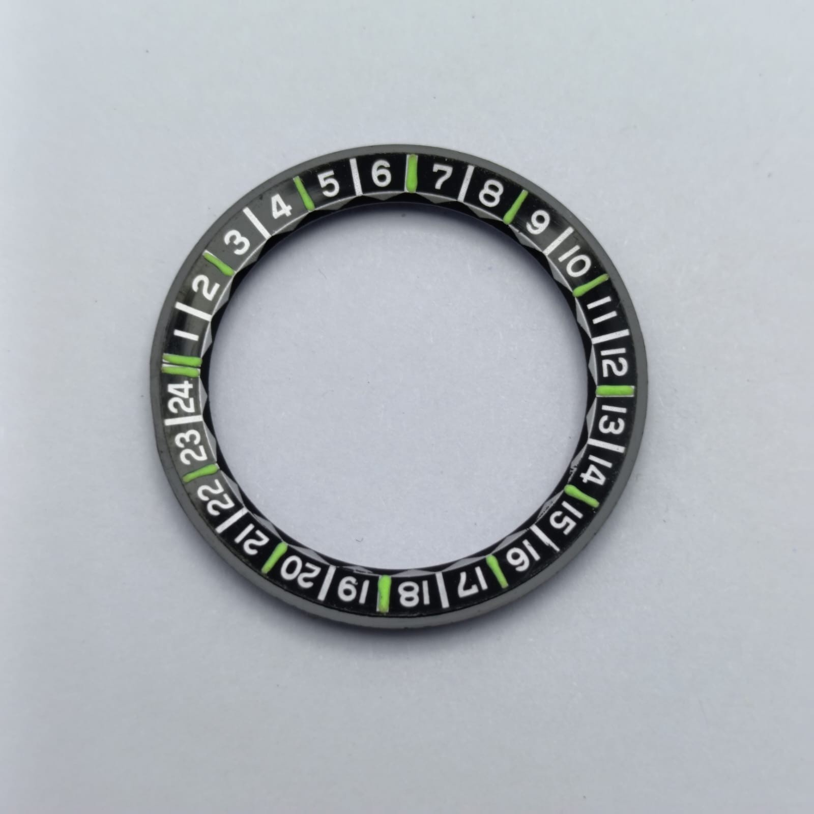 Orient World Diver Y469622-7A Watch Bezel Inner Ring NOS BIL54ABR2