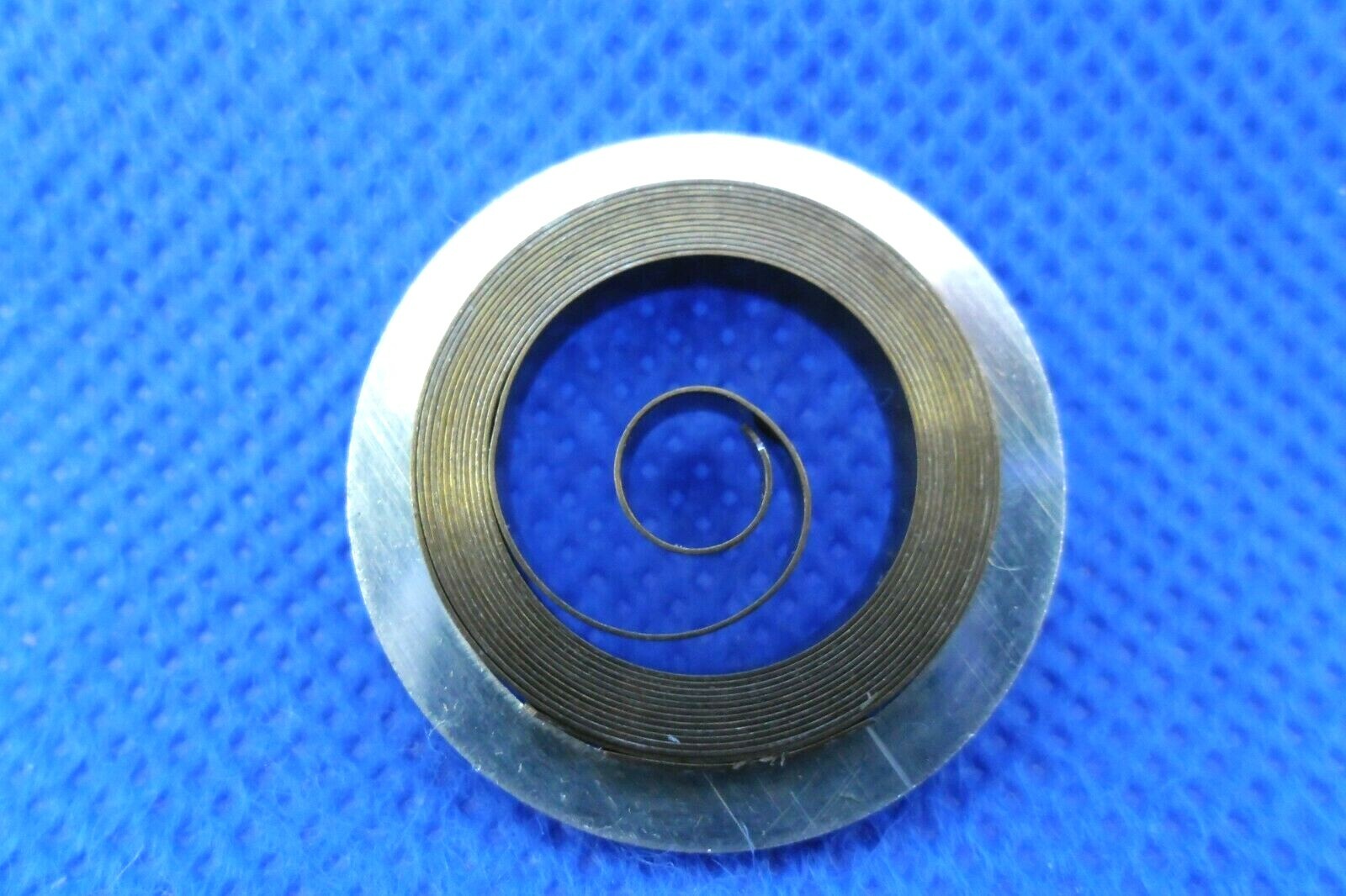 VINTAGE Spring Alarm Clock Looping Mainspring Elevator Spring 3.8x20x0.21×720 NOS NEW