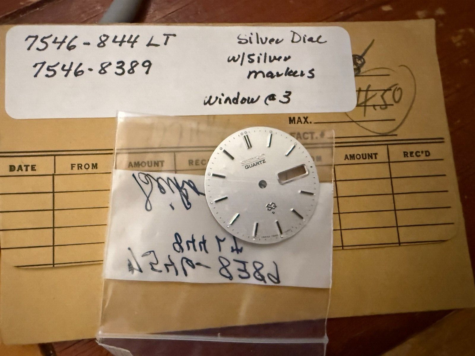NEW VTG 1980’s Men’s Seiko Watch Silver round Dial w/ window 28mm # 7546-8389 SQ