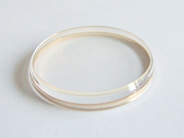 Original Seiko 325TO2ANGO watch crystal gold ring. New old stock