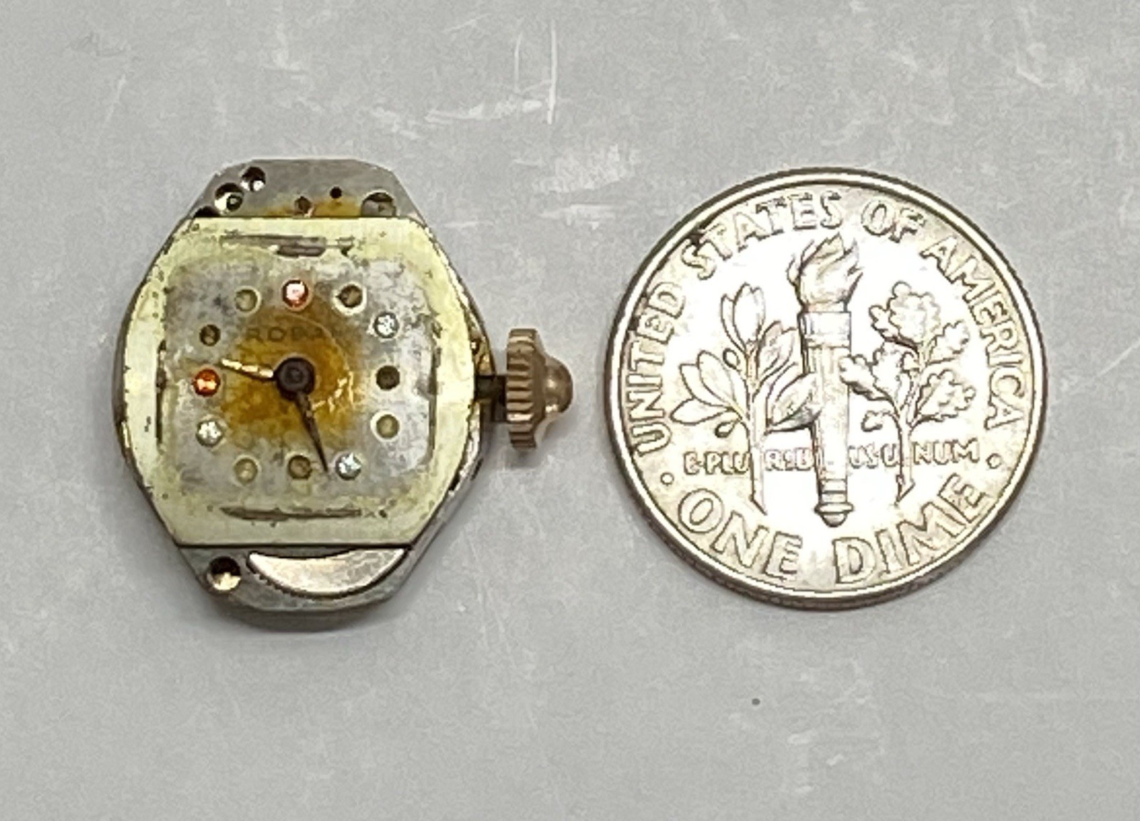 Vintage BANNER WATCH CO. 17 Jewels SWISS Wind Up For Parts Or Repair