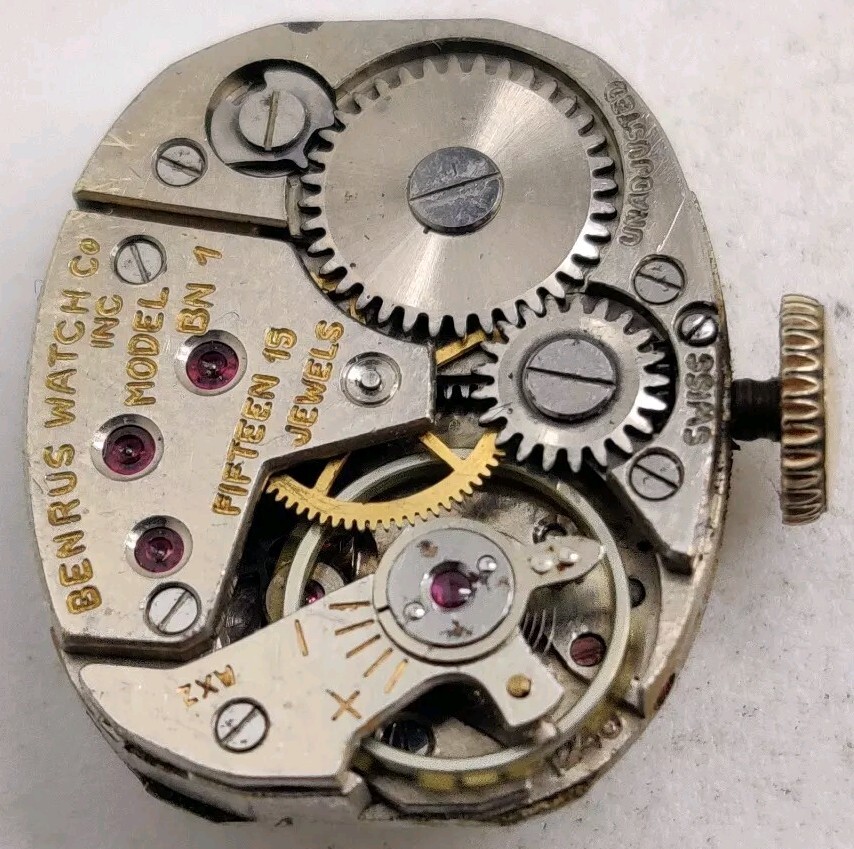 Vintage Benrus Model BN1 15 Jewel watch movement running Diamond Dial