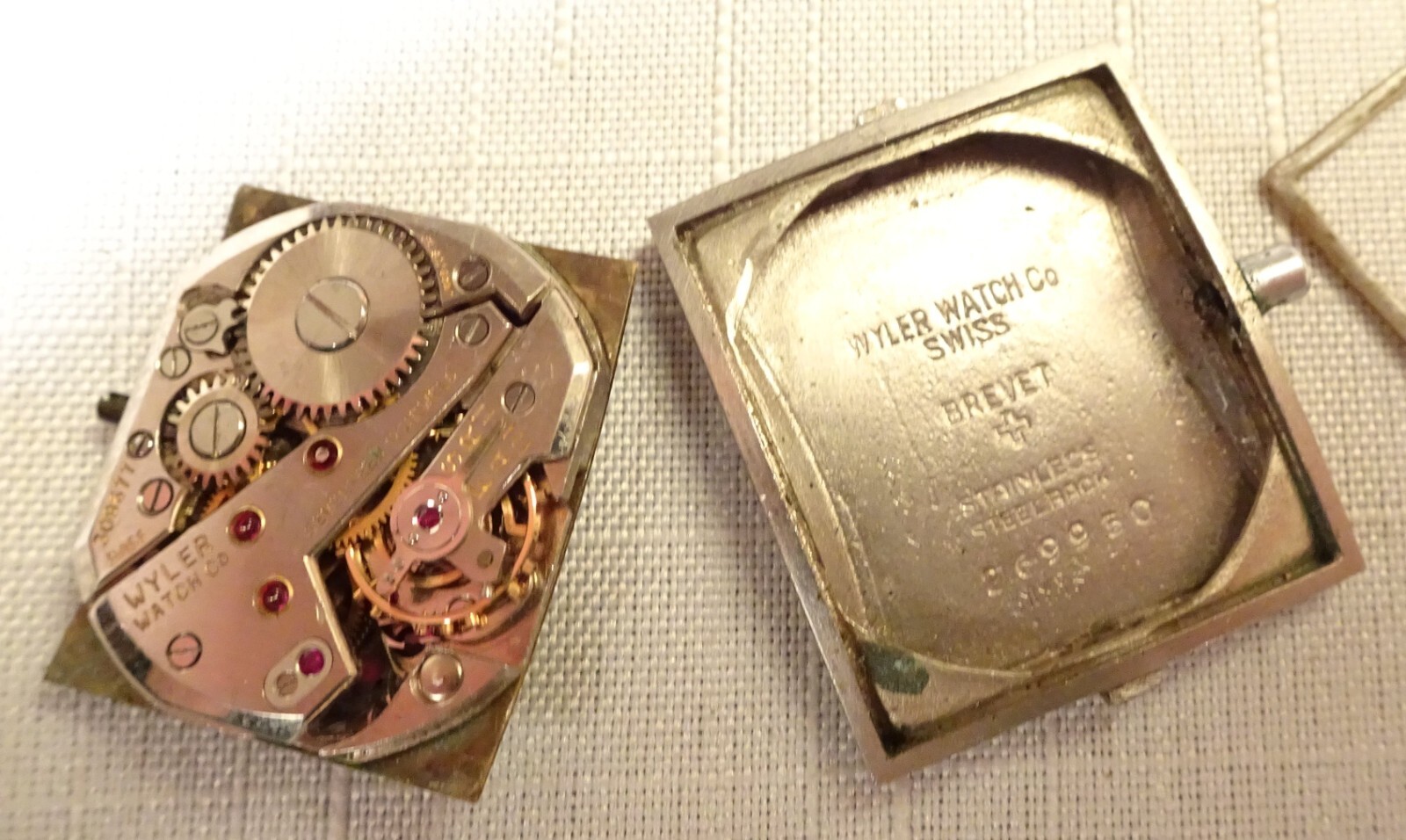 Wyler Wristwatch Movement 17J Antique Mens Swiss Parts or Repair