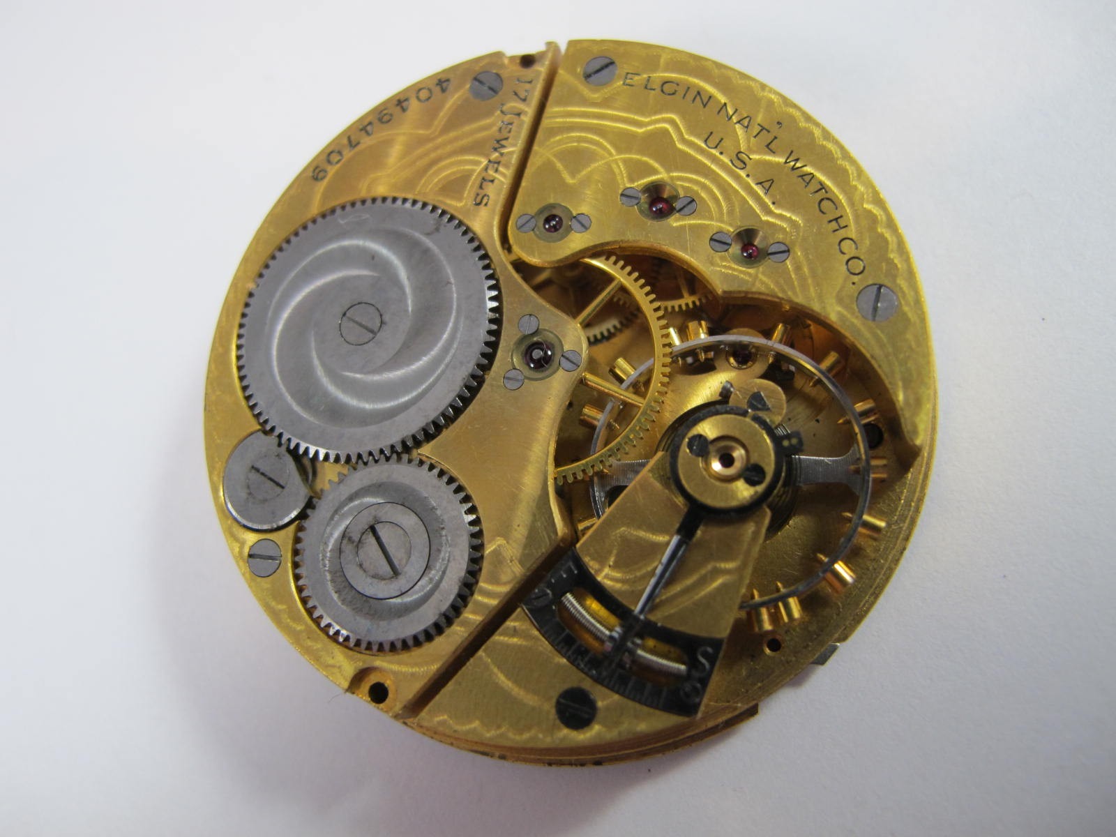 ELGIN MENS 1942 16S ELGIN 17J GRADE 347 WATCH MOVEMENT WITH MILITARY DIAL HANDS