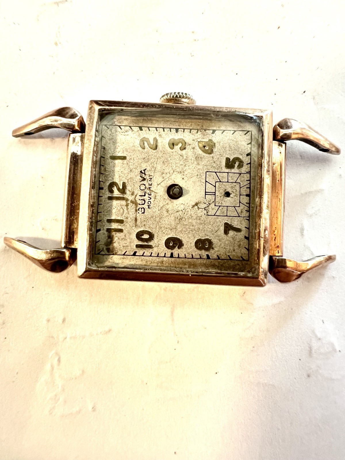 Bulova 8AE For Part Or Not Working.