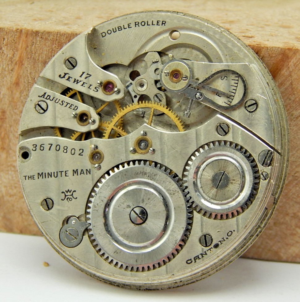 Antique 1917 Hampden The Minute Man model 6 12s 17j gents pocket watch movement