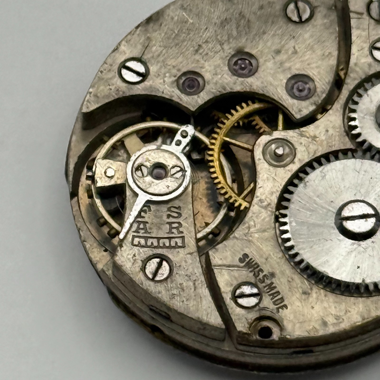 15 Jewels Trench Watch Movement Sub Seconds Swiss Manual Wind Vintage Parts 27mm