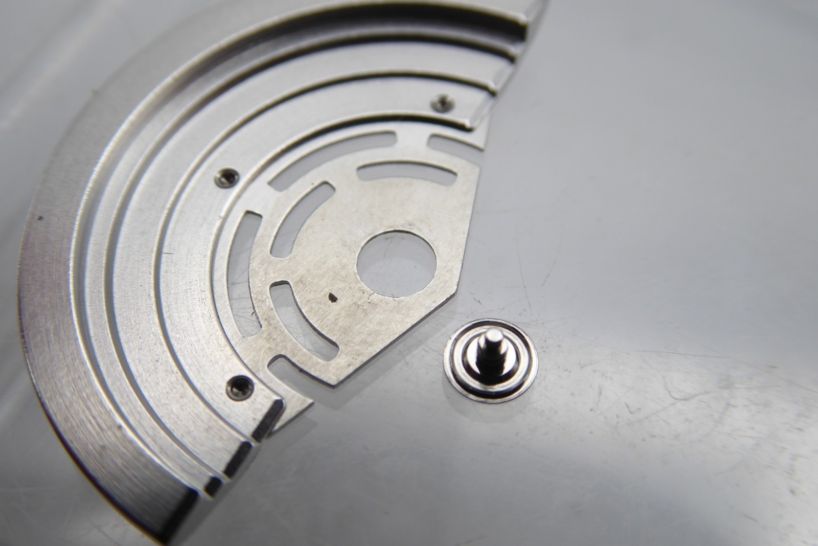 Rolex Oscillating weight rotor with axle 3135-570