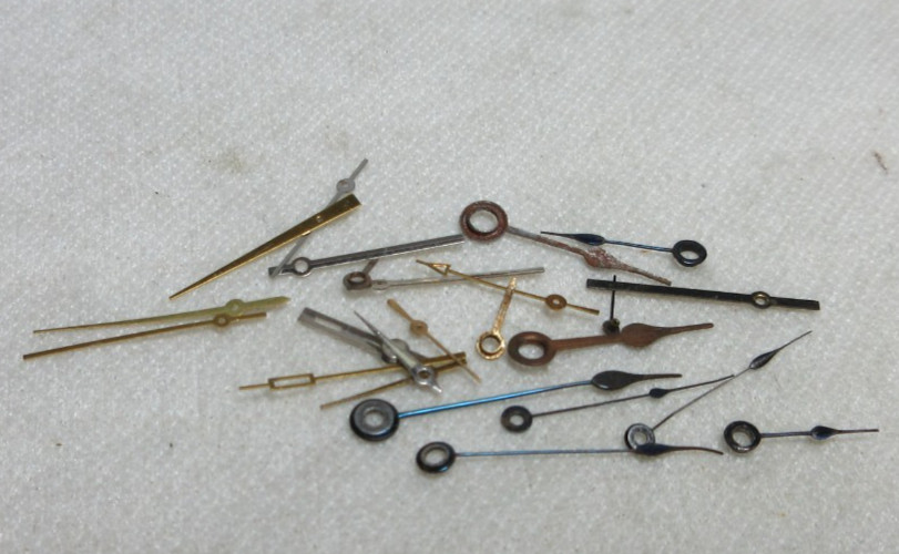 LOT OF 24 WATCH HANDS WATCHMAKER PARTS ASSORTED LOT POCKET / WRIST WATCH