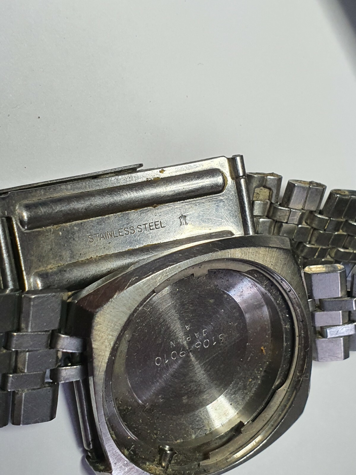 Seiko 6106 9010 watch case + seiko bracelet ( missing 1x end caps )