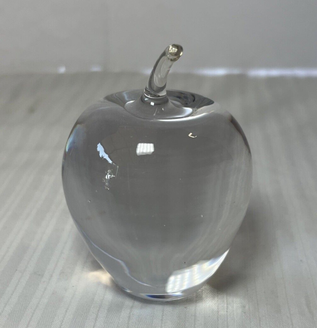 ACC Handmade Crystal Apple Paperweight 3’in Hand Blown Crystal.🍎🍏