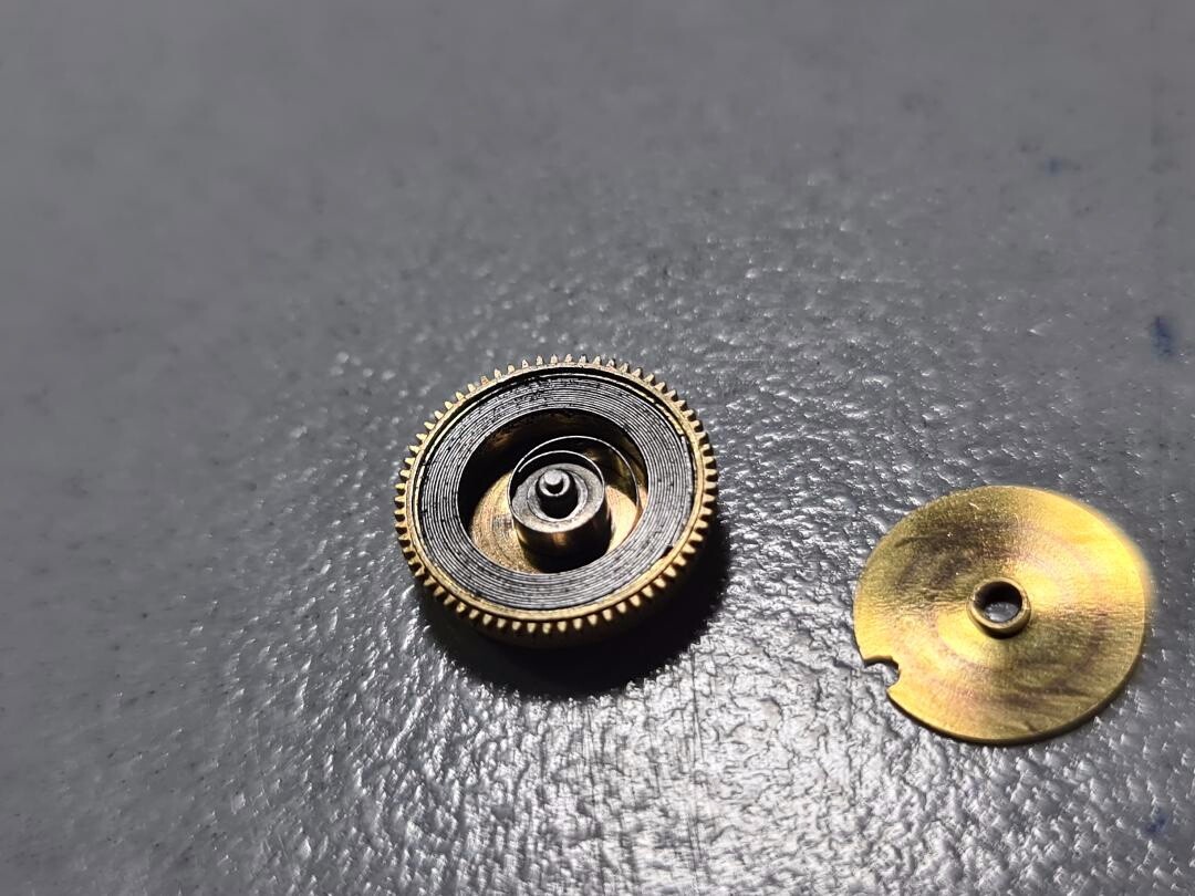 GENUINE BARREL & ARBOR & MAINSPRING SEIKO SUPER NIVAFLEX S10180 SEIKOSHA 15 JWL
