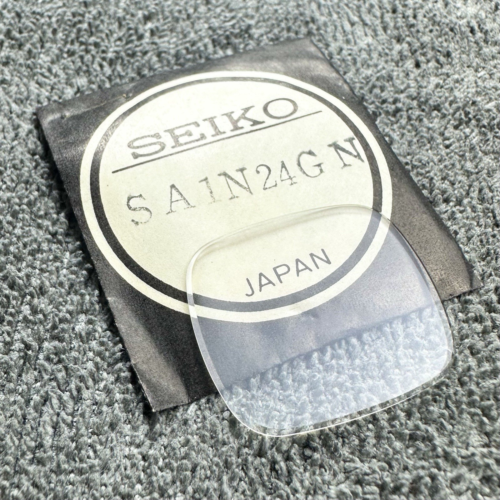 NOS SA1N24GN GLASS FOR SEIKO 4100-5050 4100-5059 4110-5030 4110-5039 7820-5100