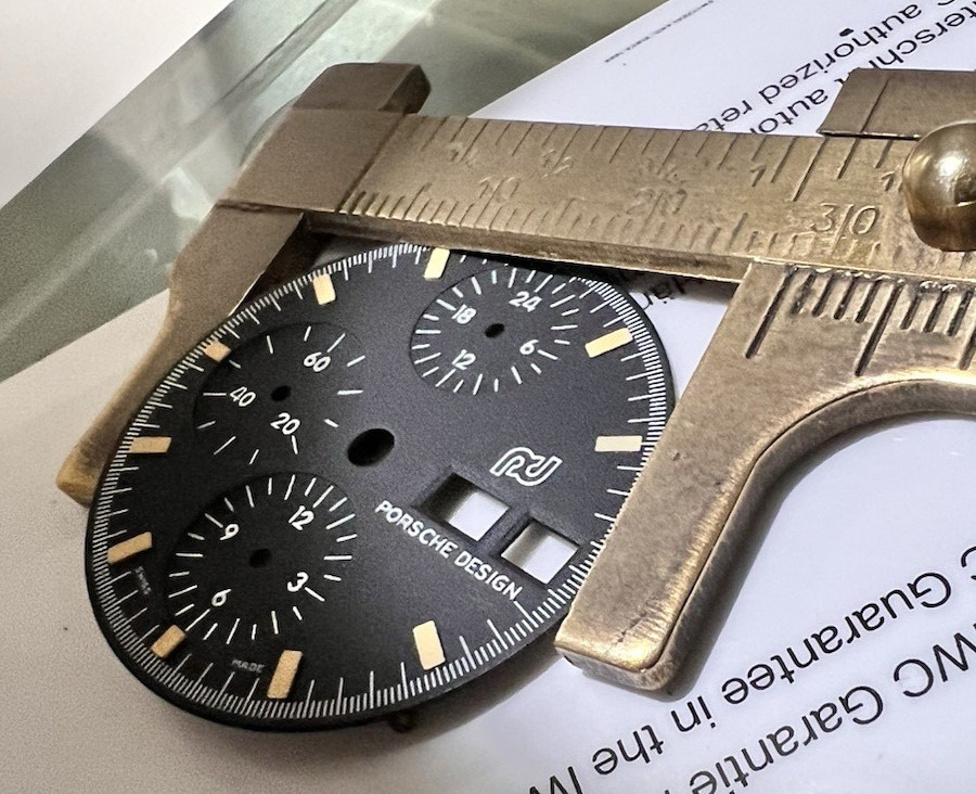 IWC / PORSCHE DESIGN RARE WATCH BLACK DIAL CHRONOGRAPH 3700S Swiss Made