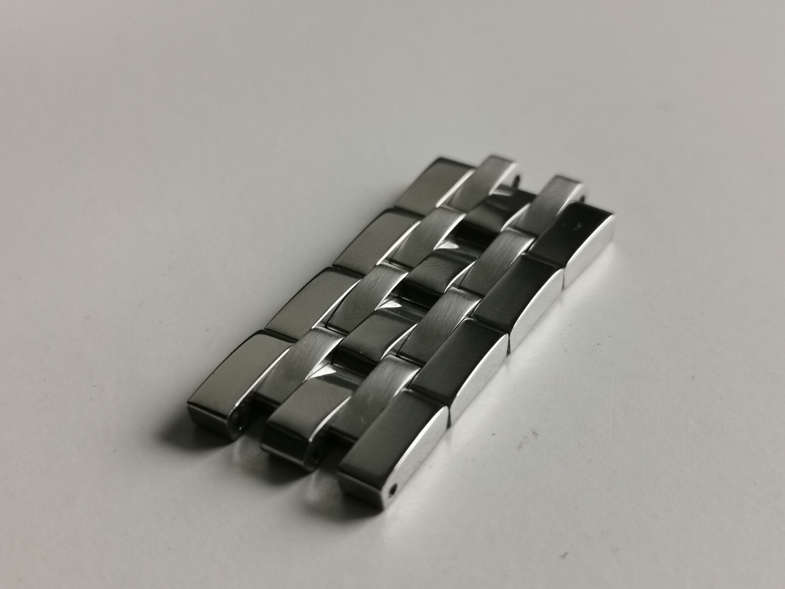 New, TISSOT 19 mm 4 extra links set,replacement, Prc200, Prs200, Etc.