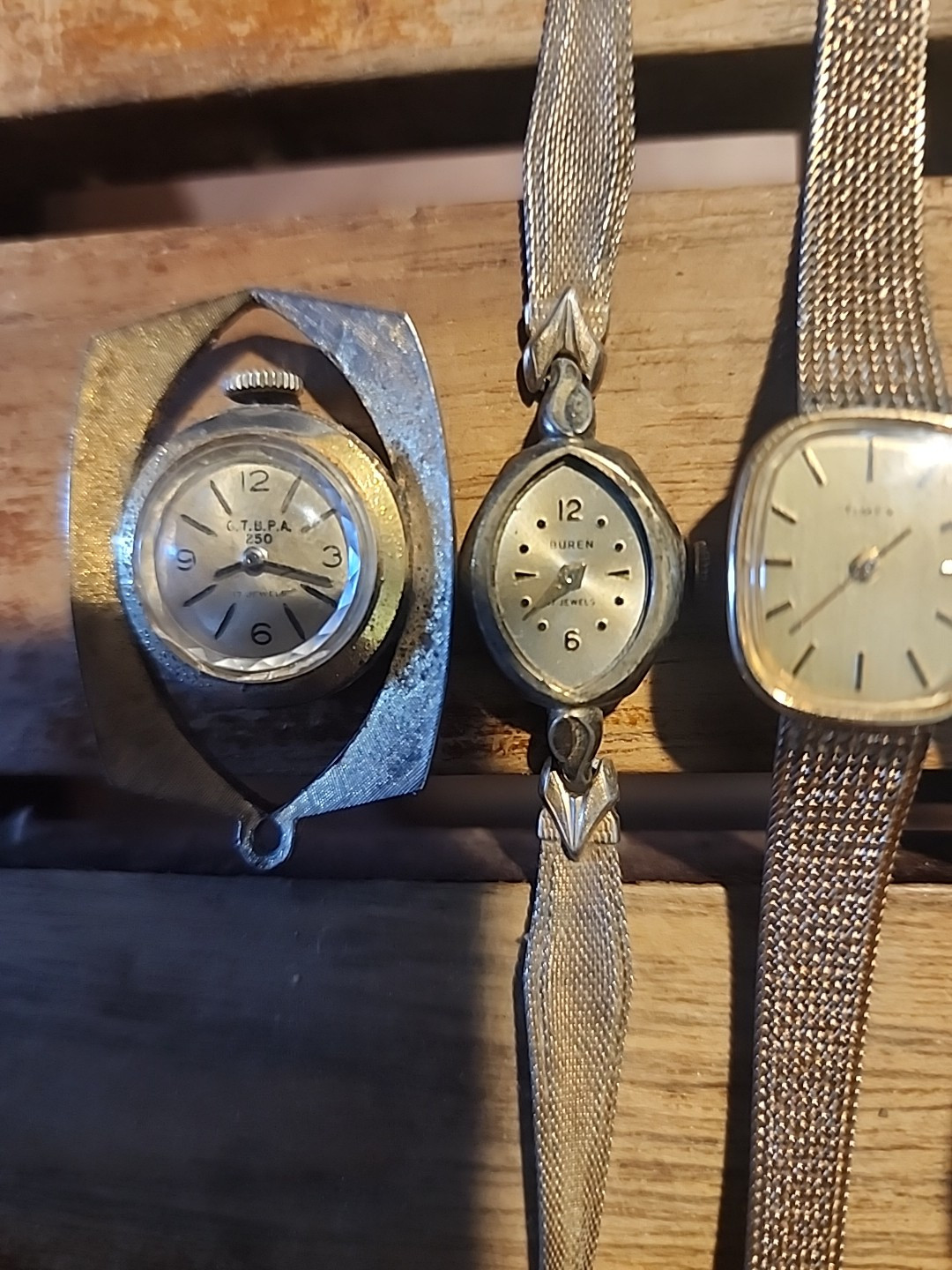 Vintage Wind Up Watches For Parts.