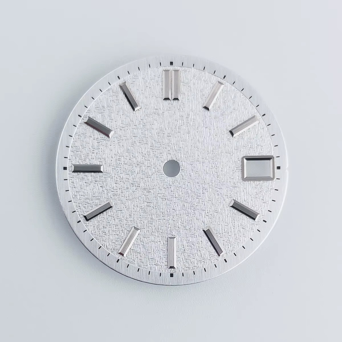 28.5Mm Silver Blue Pink Sterile Watch Dial Fit NH34 NH35 Movement Fit 3/3.8 O’Cl