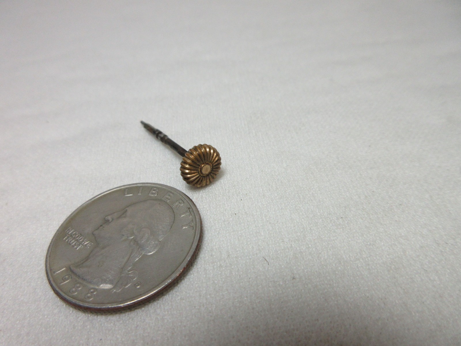 VTGE GOLD FILLED 8.15 MM POCKET WATCH CROWN WATCHMAKERS REPLACEMENT PART #7