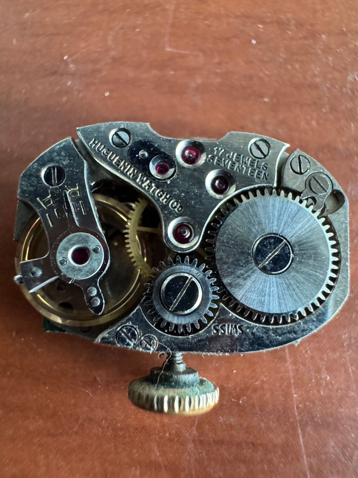 VINTAGE LADIES HUGUENIN WRIST WATCH MOVEMENT CAL. 1201 KEEPING TIME 17 JEWEL