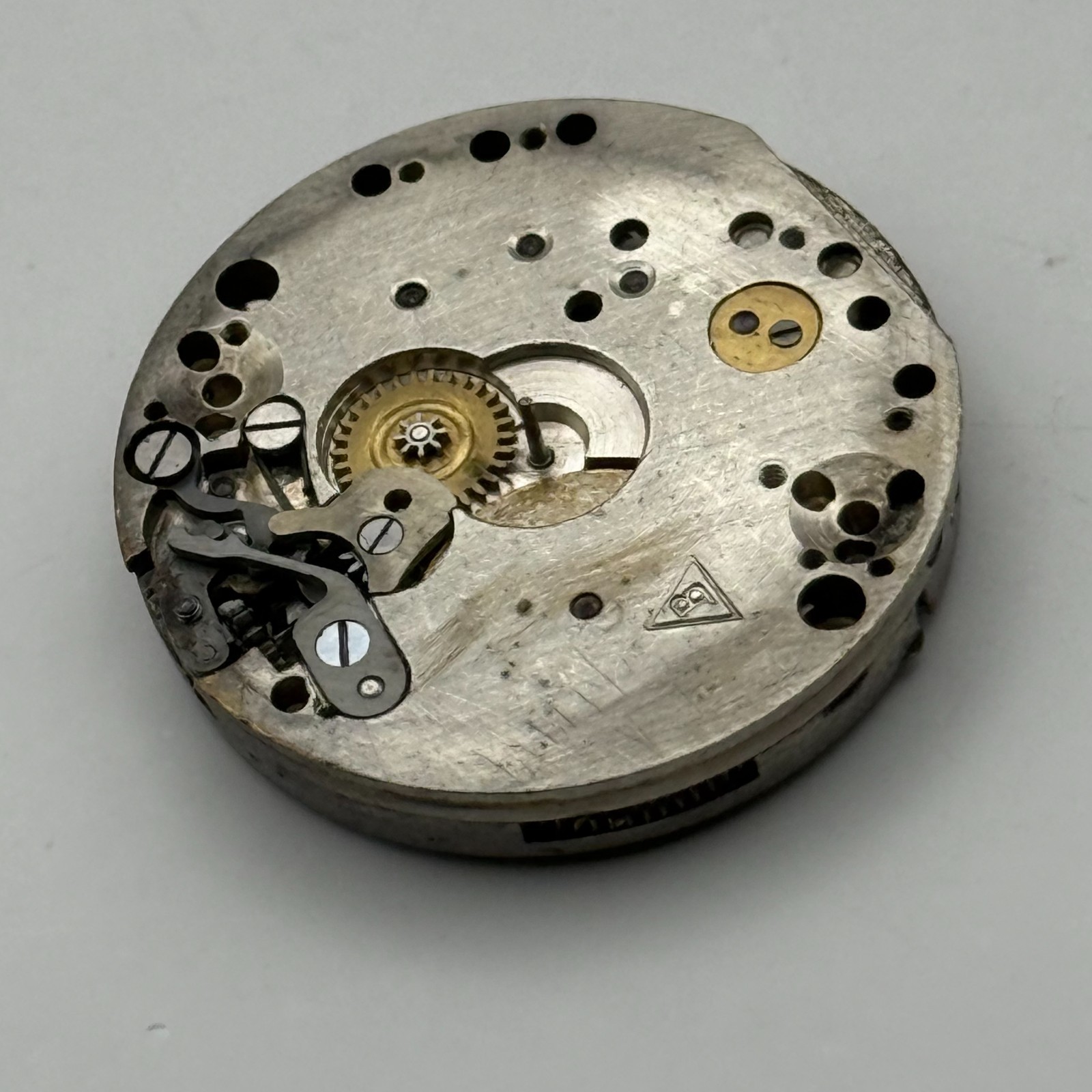 Buser Watch Movement 15 Jewels Swiss Manual Wind Vintage Parts Repair 23.2mm