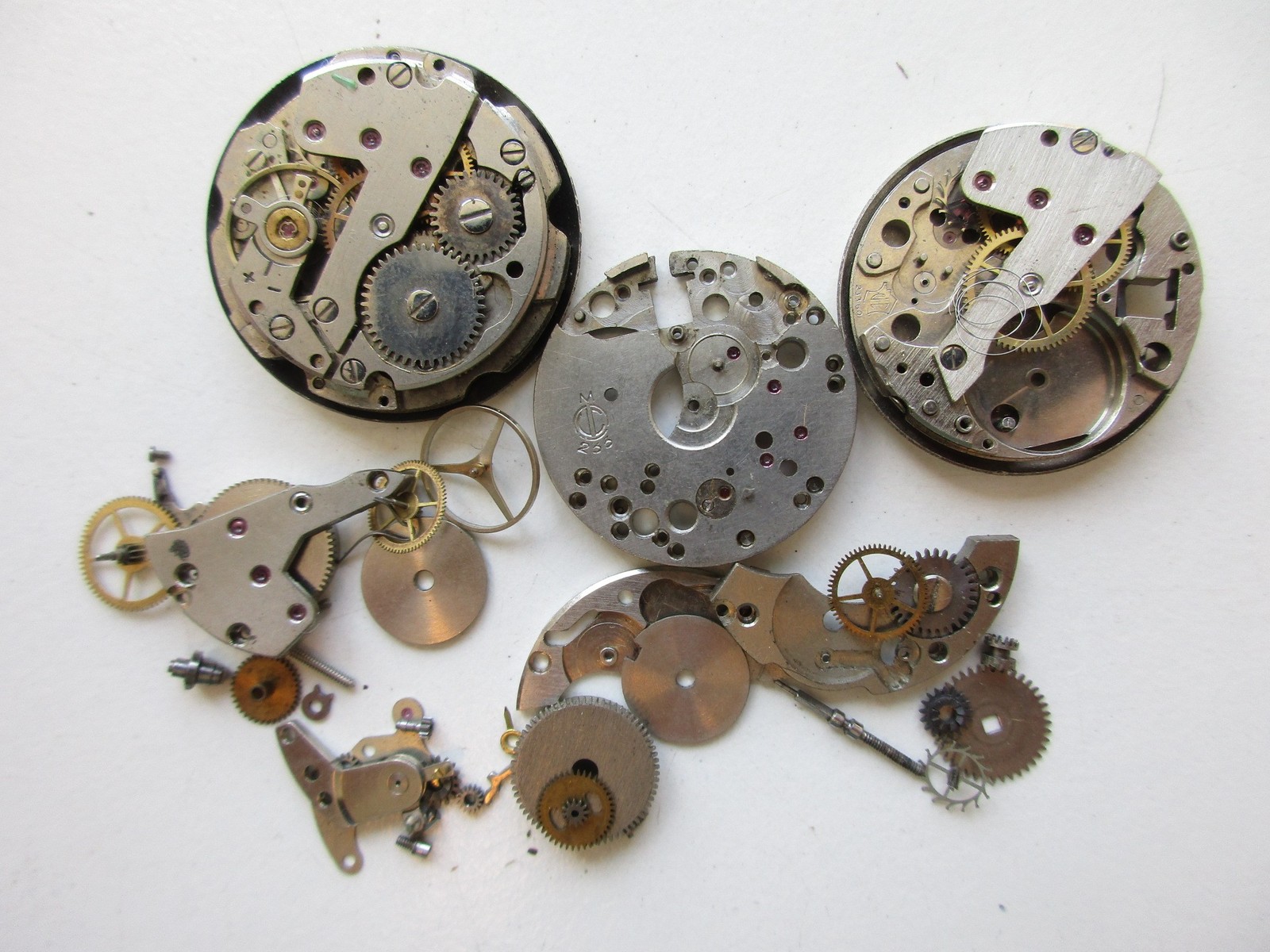 Cupillard cal. 233-60 and 233-66 vintage France watch movements – for parts
