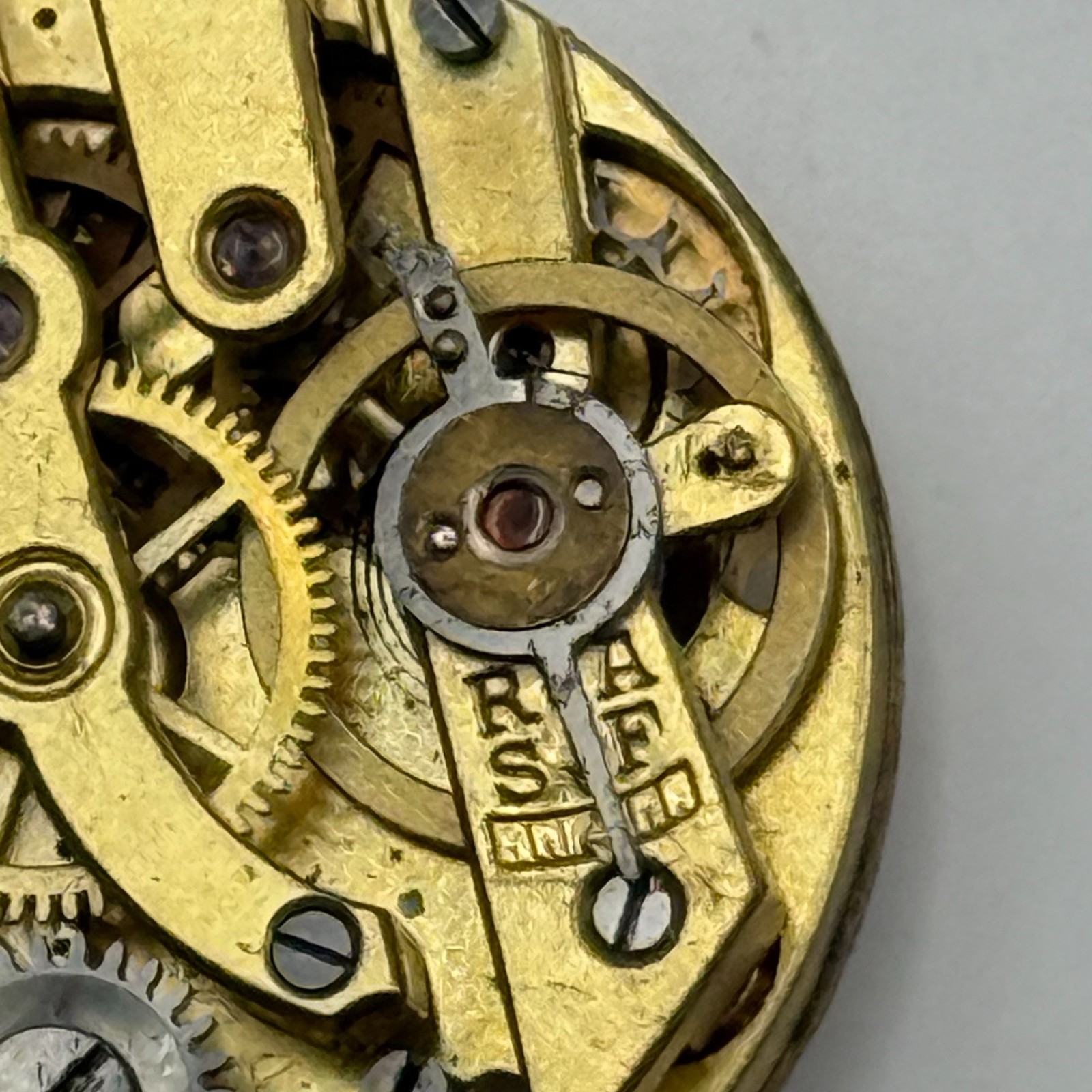 James Walker London Watch Movement Swiss Manual Wind Vintage Parts Repair 23.3mm