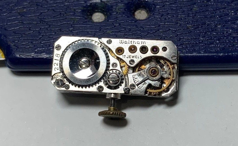 1930 Waltham USA Ladies 17 Jewels Caliber 400 Dainty Baguette Movement- 4 Parts!