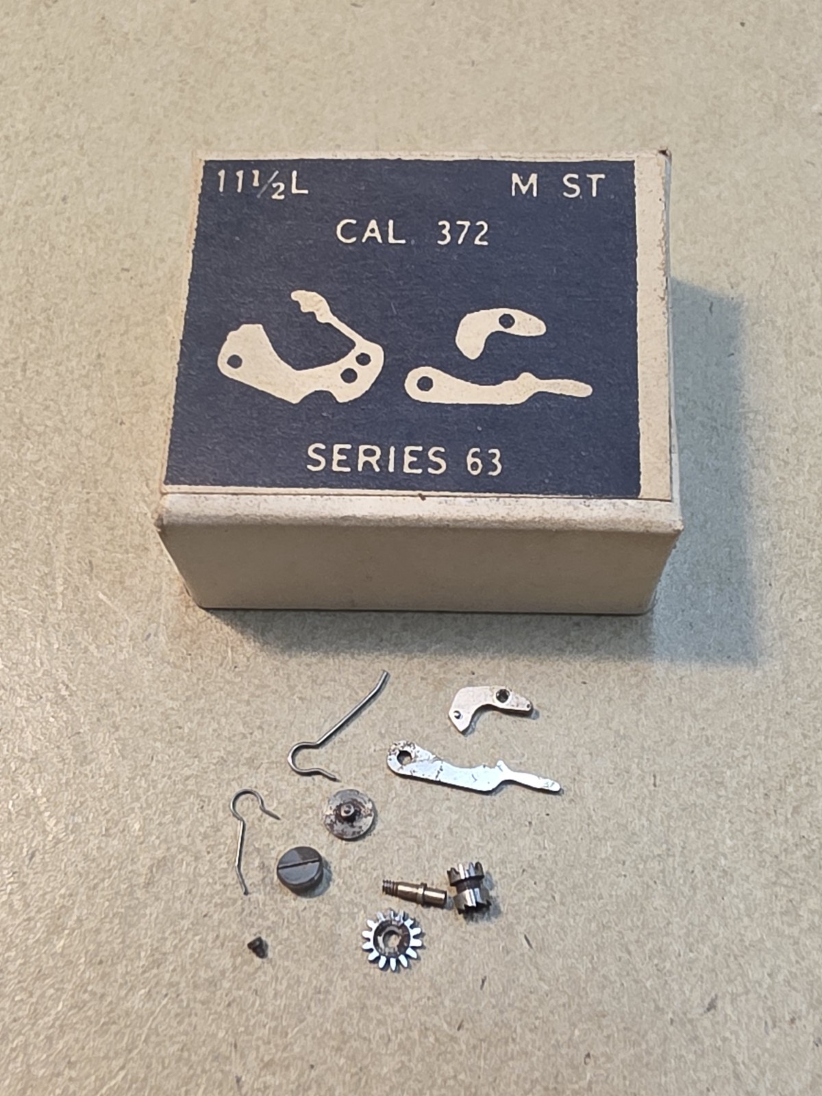 Small Lot Of Vintage NOS 11-1/2L MST 372 Parts Spares